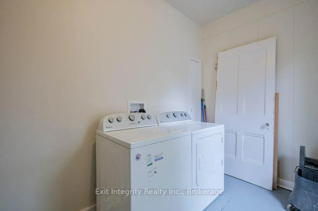 Photo 19 of 12 Clarence Place, Kitchener — HOMEH