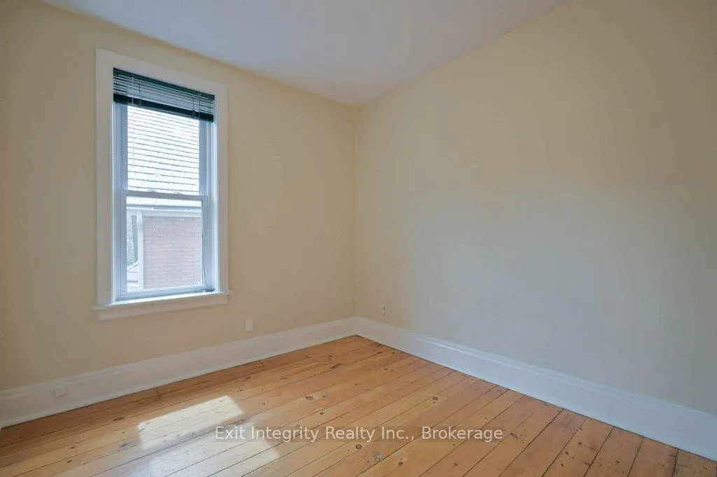 Photo 27 of 12 Clarence Place, Kitchener — HOMEH