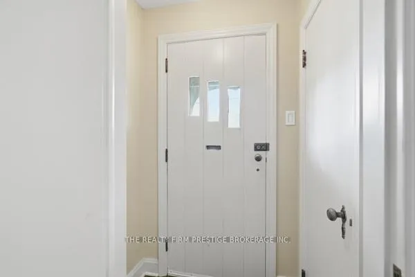 Photo 6 of 25 Carfrae Crescent, London, South F — HOMEH