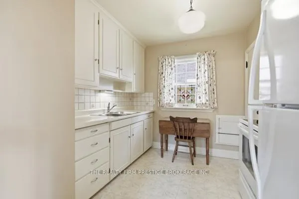 Photo 14 of 25 Carfrae Crescent, London, South F — HOMEH