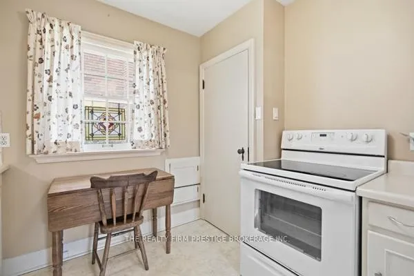 Photo 15 of 25 Carfrae Crescent, London, South F — HOMEH