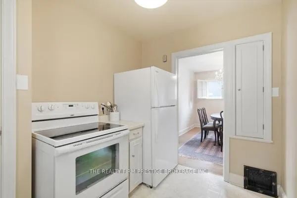 Photo 17 of 25 Carfrae Crescent, London, South F — HOMEH