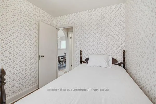 Photo 22 of 25 Carfrae Crescent, London, South F — HOMEH
