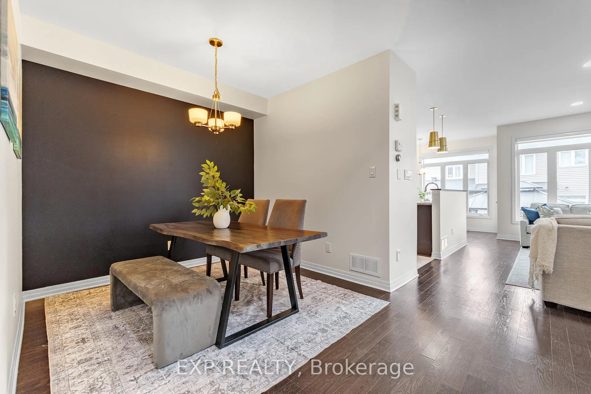 Photo 8 of 320 Broadridge Crescent, Ottawa, Mer Bleue/Bradley Estates/Anderson Park — HOMEH