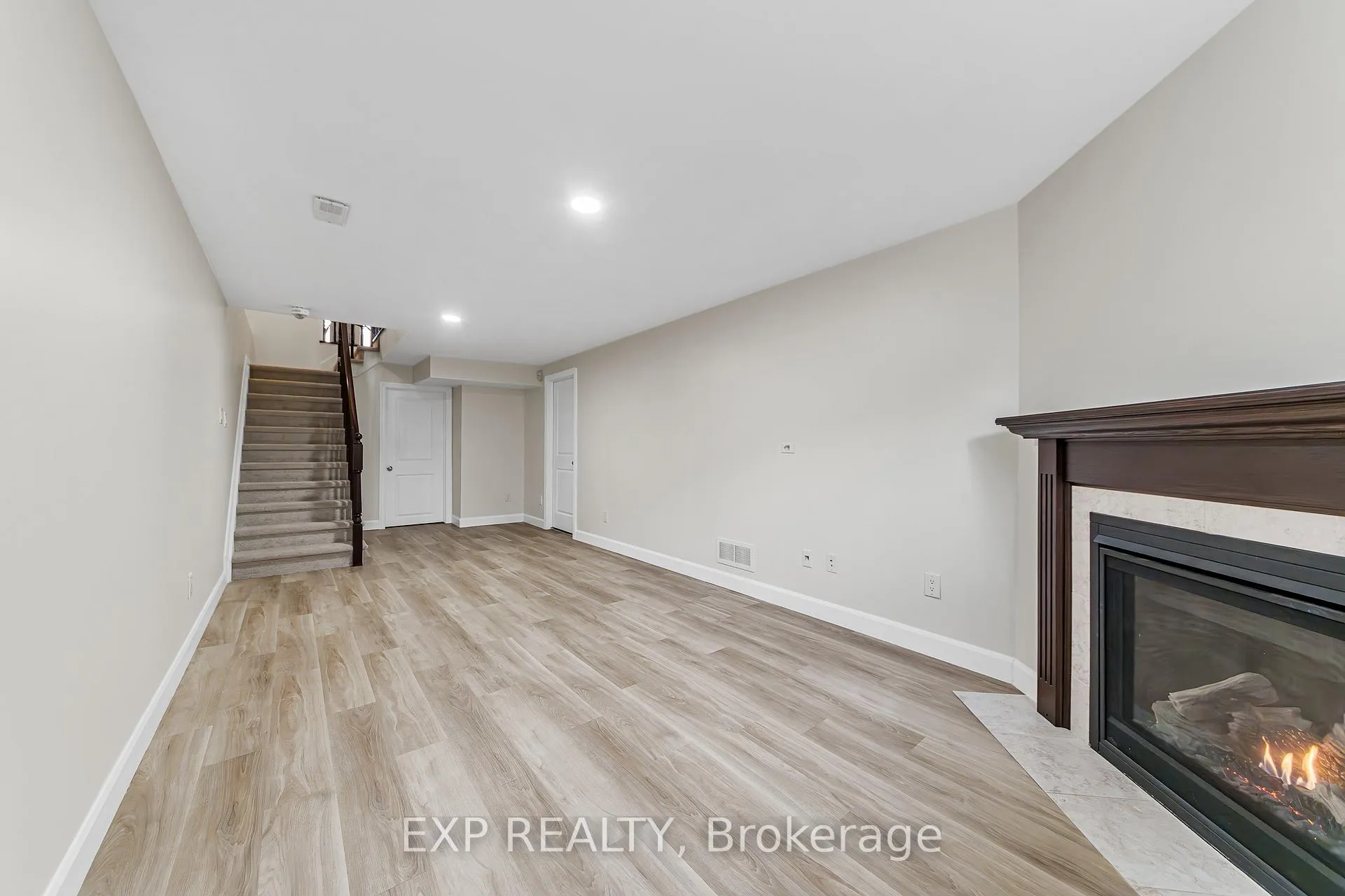 Photo 32 of 320 Broadridge Crescent, Ottawa, Mer Bleue/Bradley Estates/Anderson Park — HOMEH