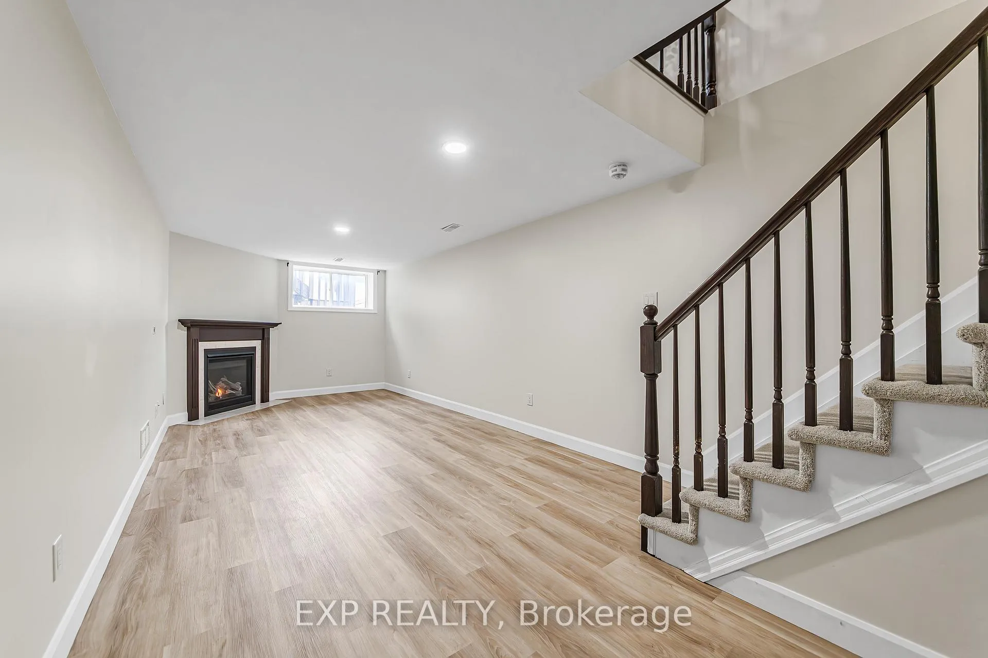 Photo 33 of 320 Broadridge Crescent, Ottawa, Mer Bleue/Bradley Estates/Anderson Park — HOMEH