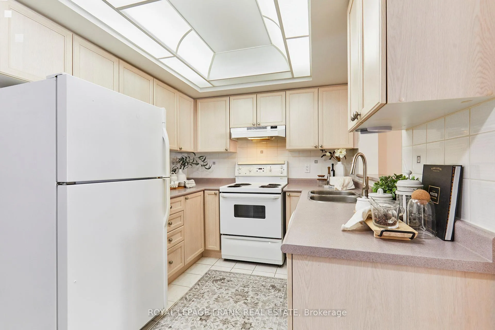 Photo 4 of Unit 707, 1400 The Esplanade N, Pickering, Town Centre — HOMEH