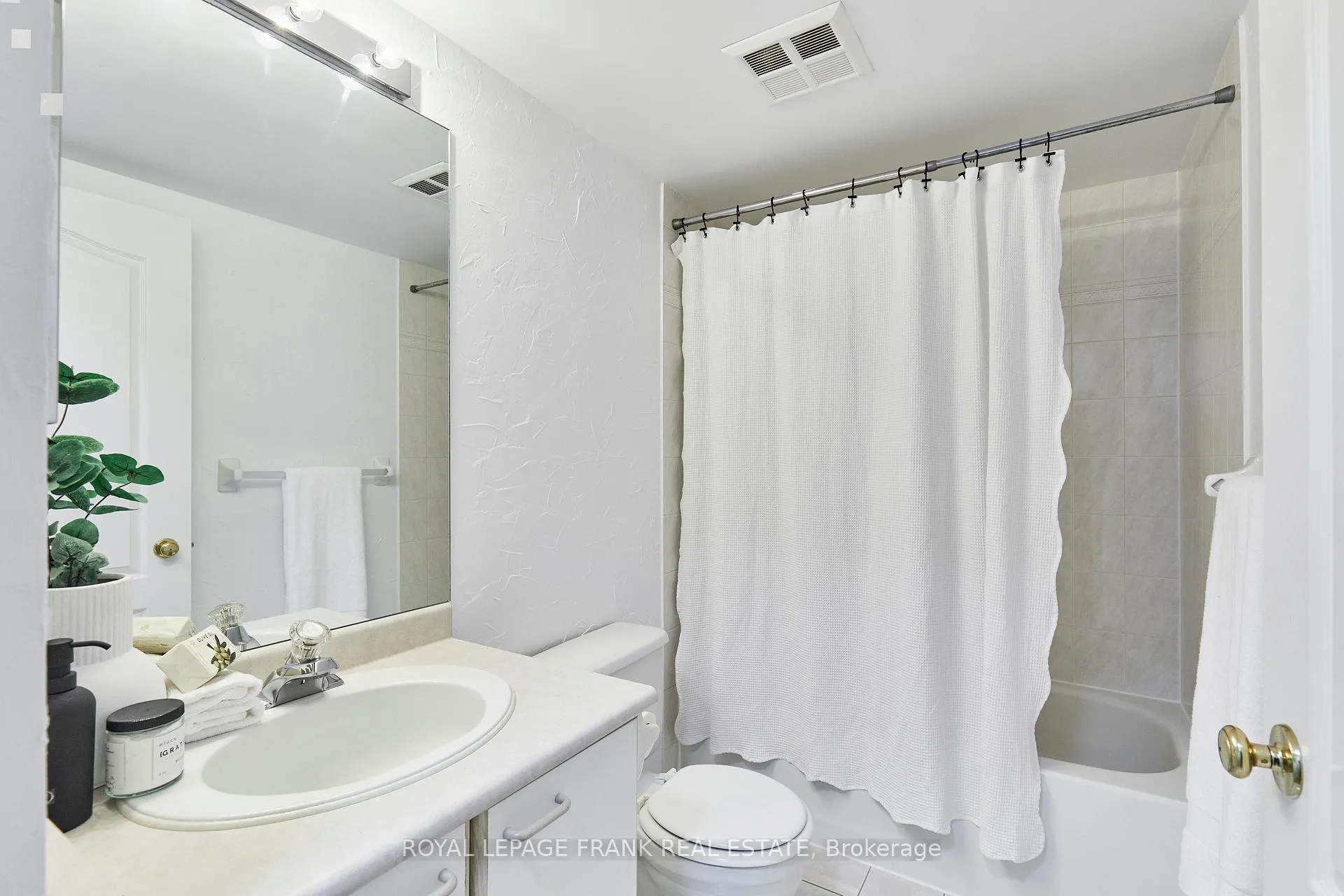 Photo 14 of Unit 707, 1400 The Esplanade N, Pickering, Town Centre — HOMEH
