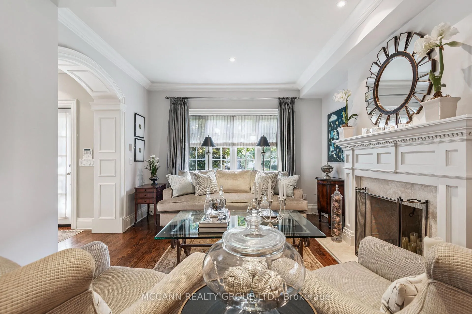 Photo 4 of 45 Lascelles Boulevard, Toronto, Yonge-Eglinton — HOMEH