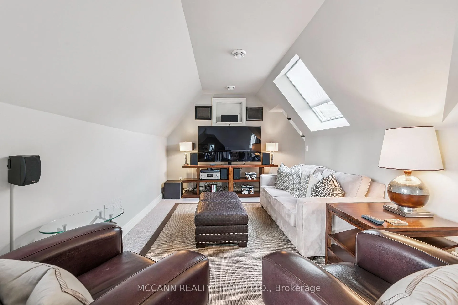 Photo 26 of 45 Lascelles Boulevard, Toronto, Yonge-Eglinton — HOMEH