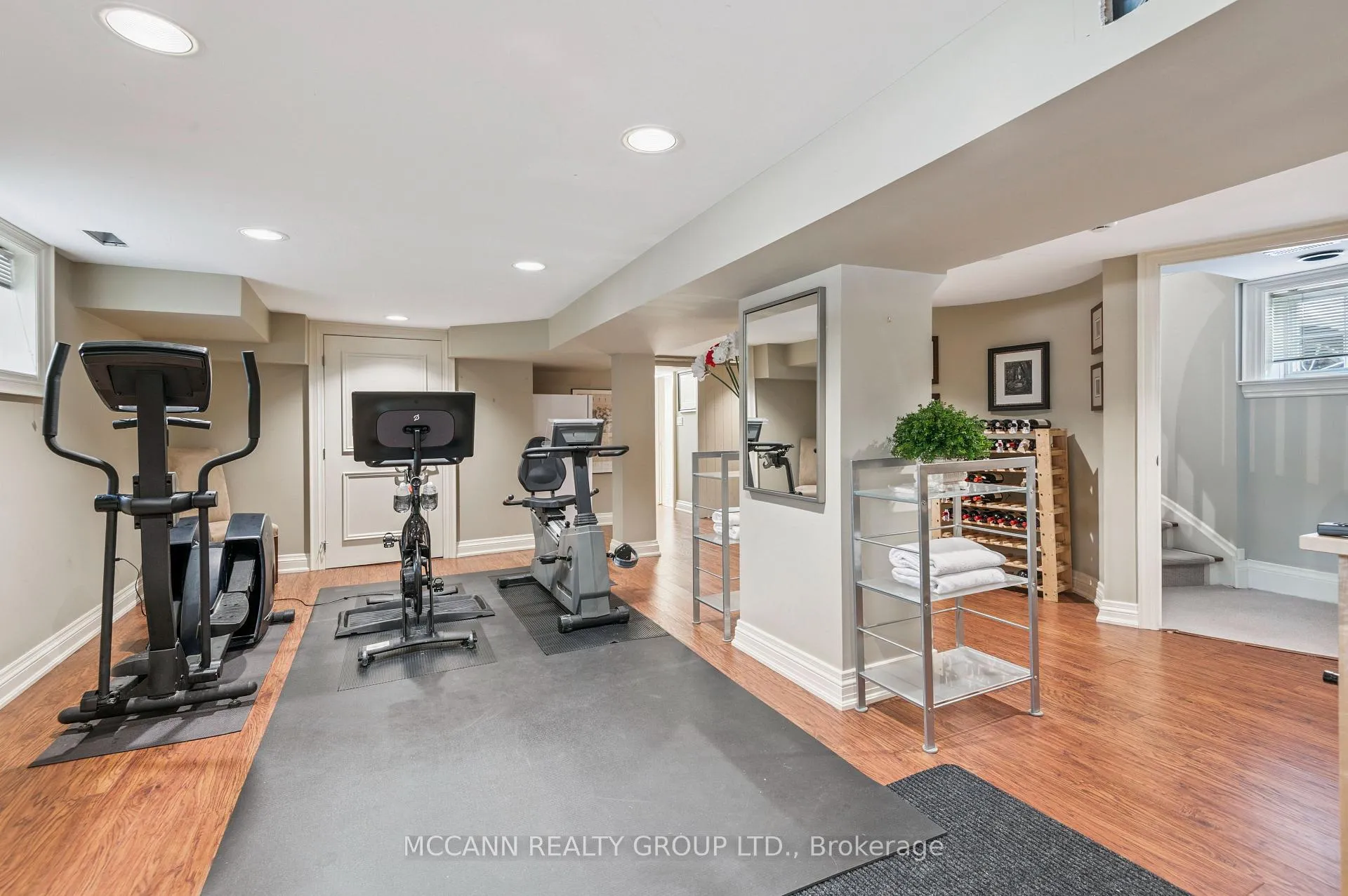 Photo 33 of 45 Lascelles Boulevard, Toronto, Yonge-Eglinton — HOMEH