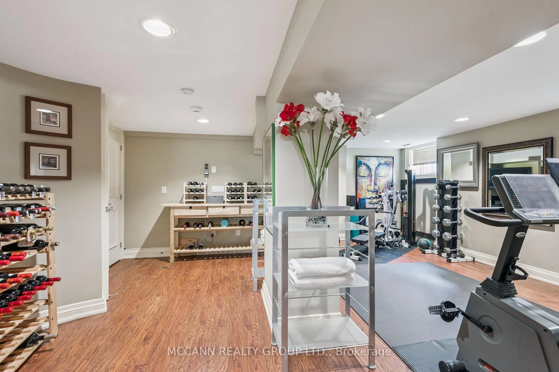 Photo 34 of 45 Lascelles Boulevard, Toronto, Yonge-Eglinton — HOMEH