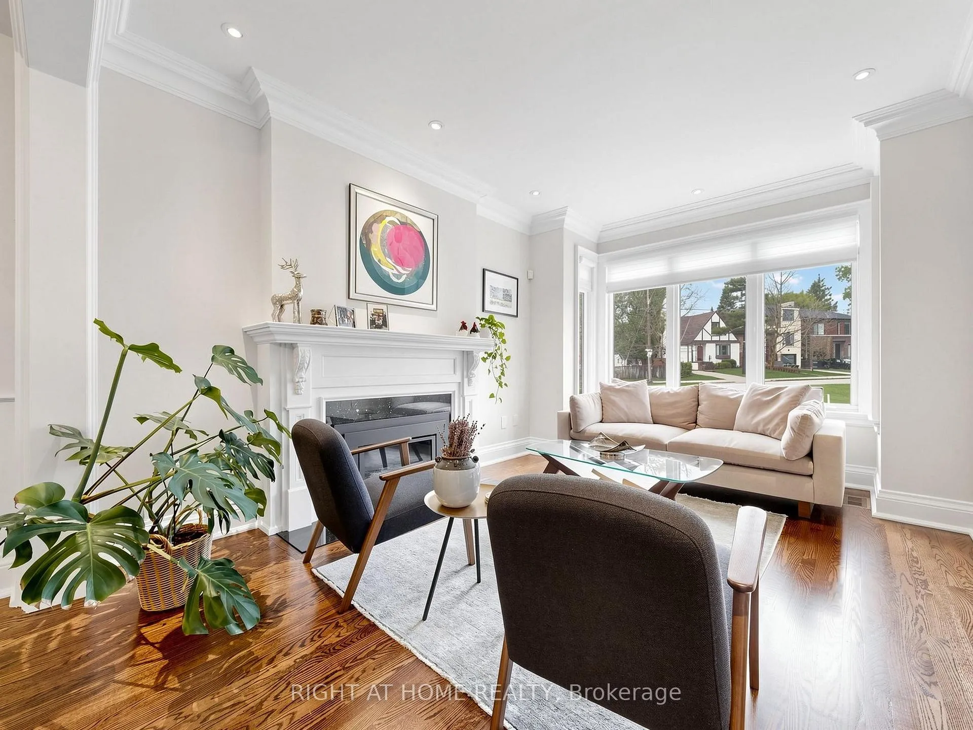 Photo 3 of 155 Rumsey Road, Toronto, Leaside — HOMEH