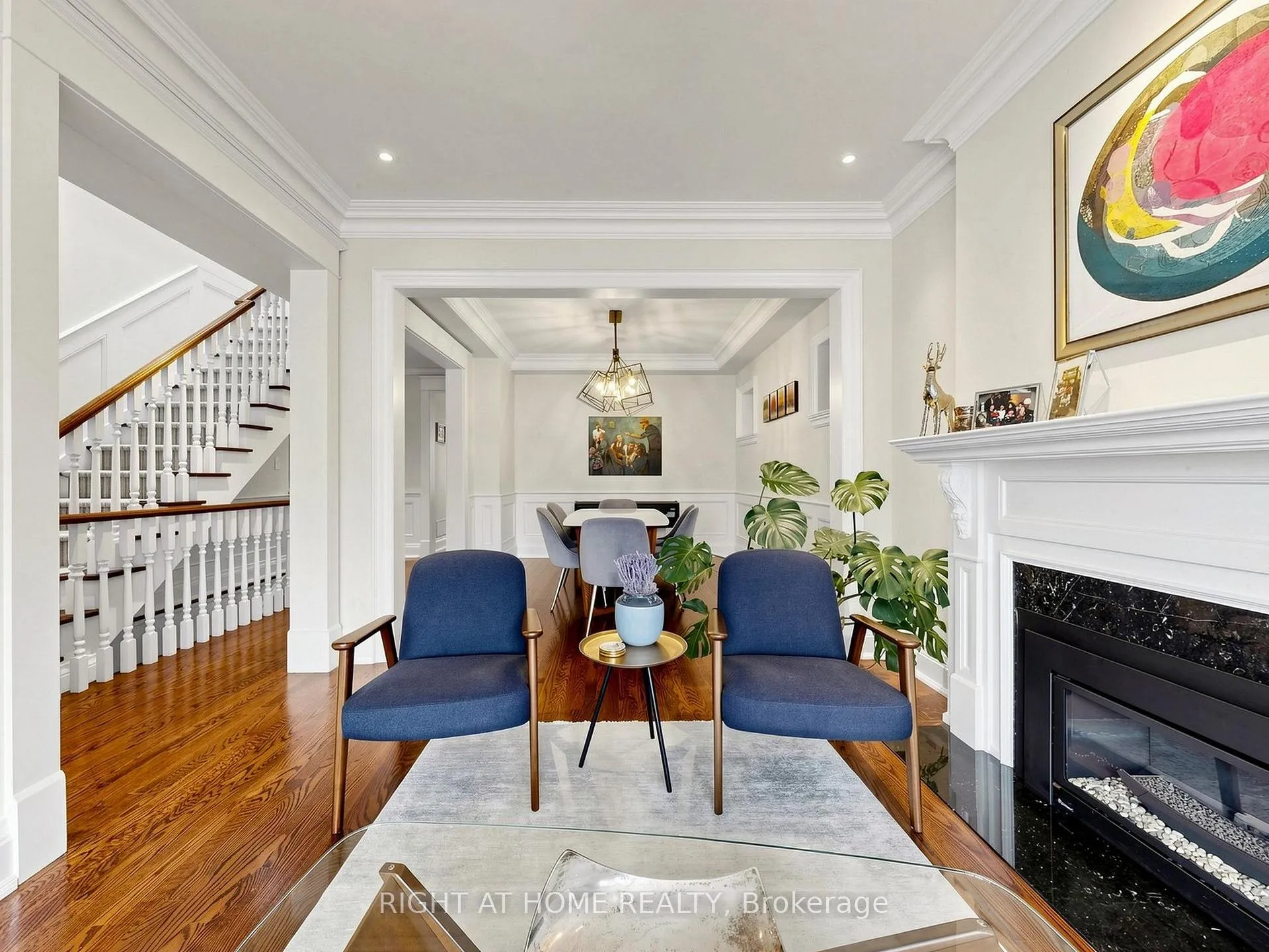 Photo 4 of 155 Rumsey Road, Toronto, Leaside — HOMEH