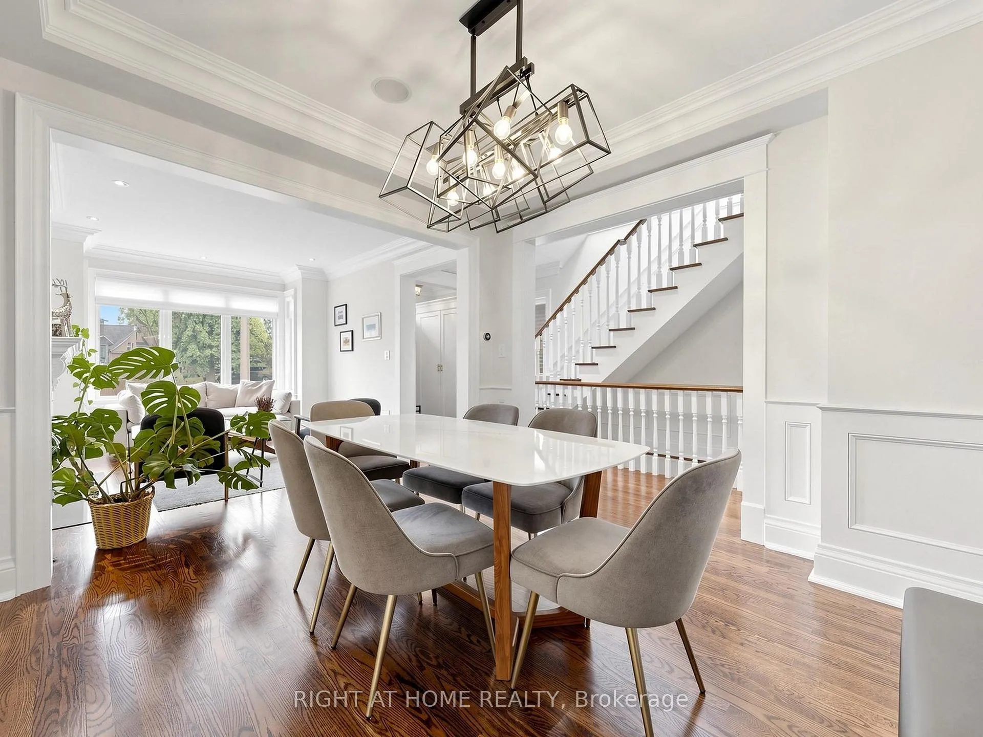 Photo 7 of 155 Rumsey Road, Toronto, Leaside — HOMEH