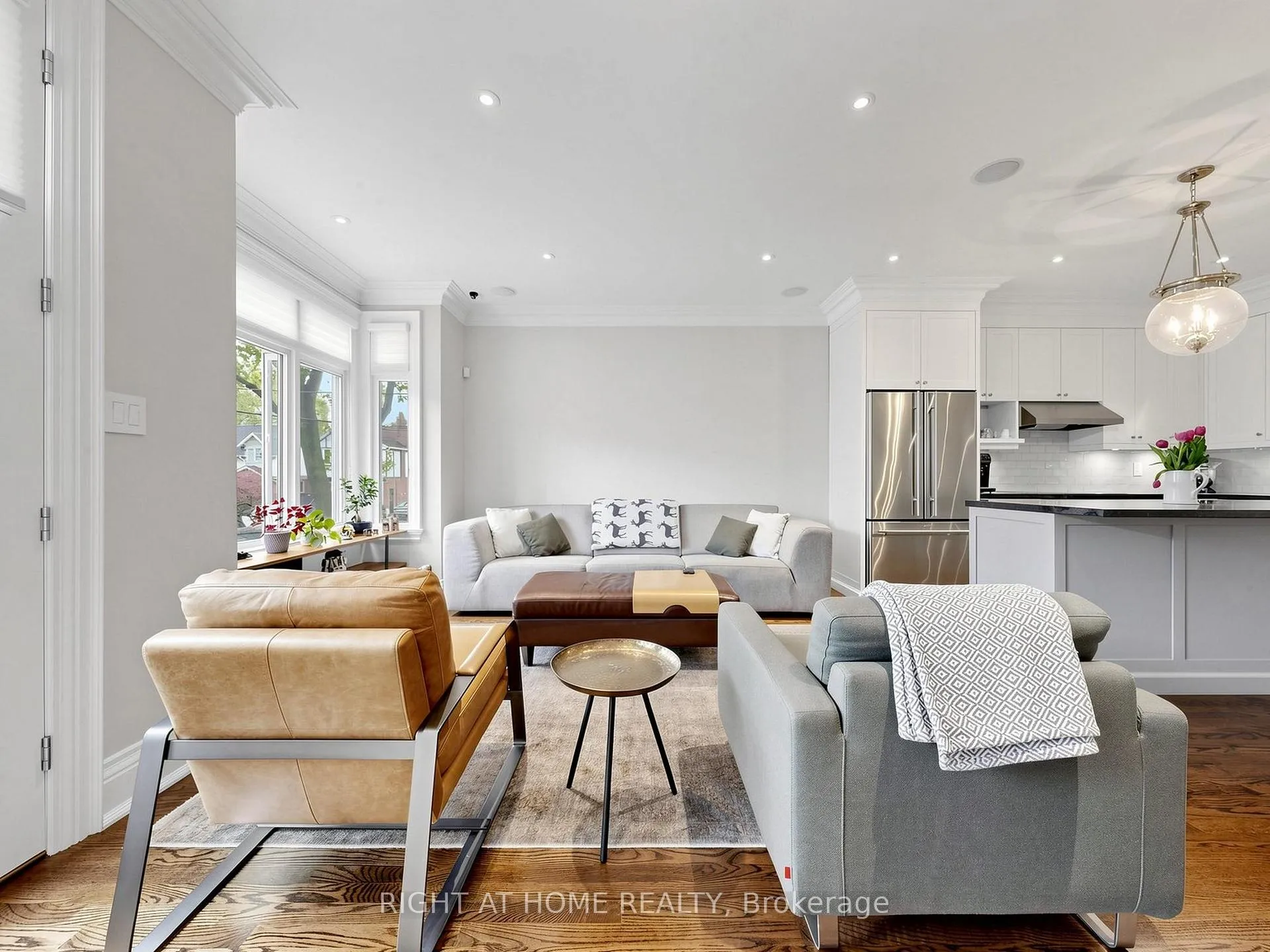 Photo 9 of 155 Rumsey Road, Toronto, Leaside — HOMEH