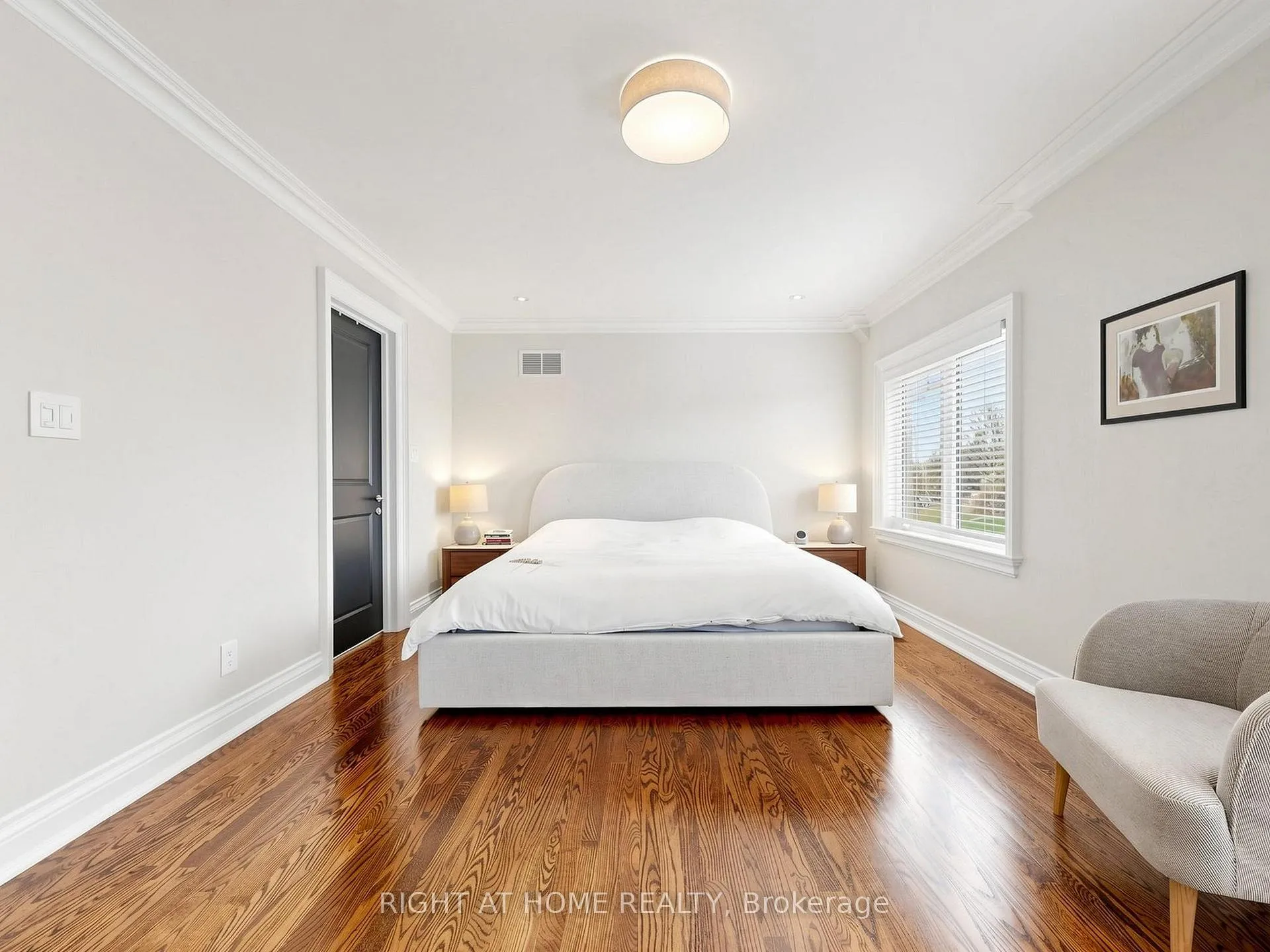 Photo 17 of 155 Rumsey Road, Toronto, Leaside — HOMEH