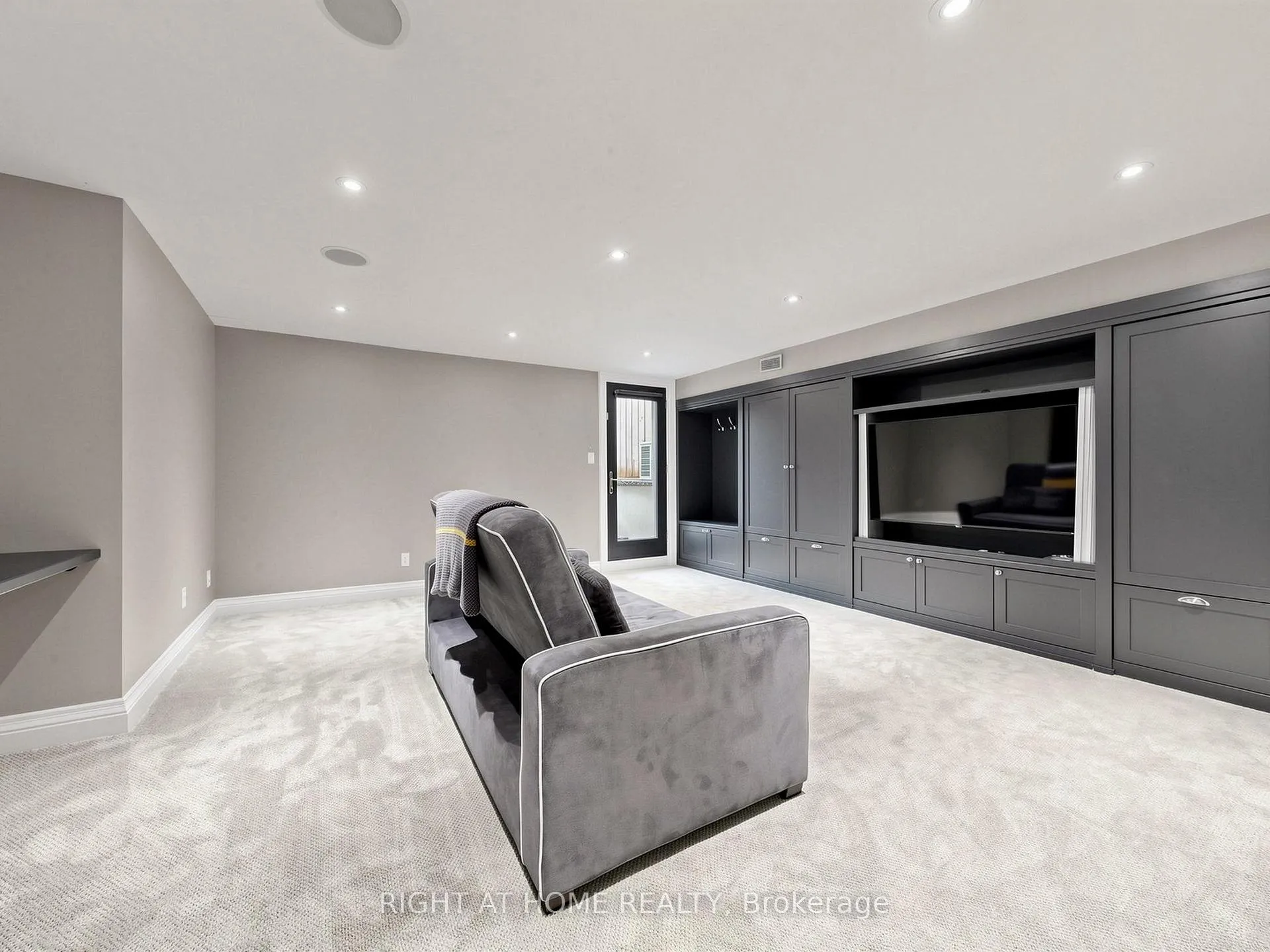 Photo 29 of 155 Rumsey Road, Toronto, Leaside — HOMEH