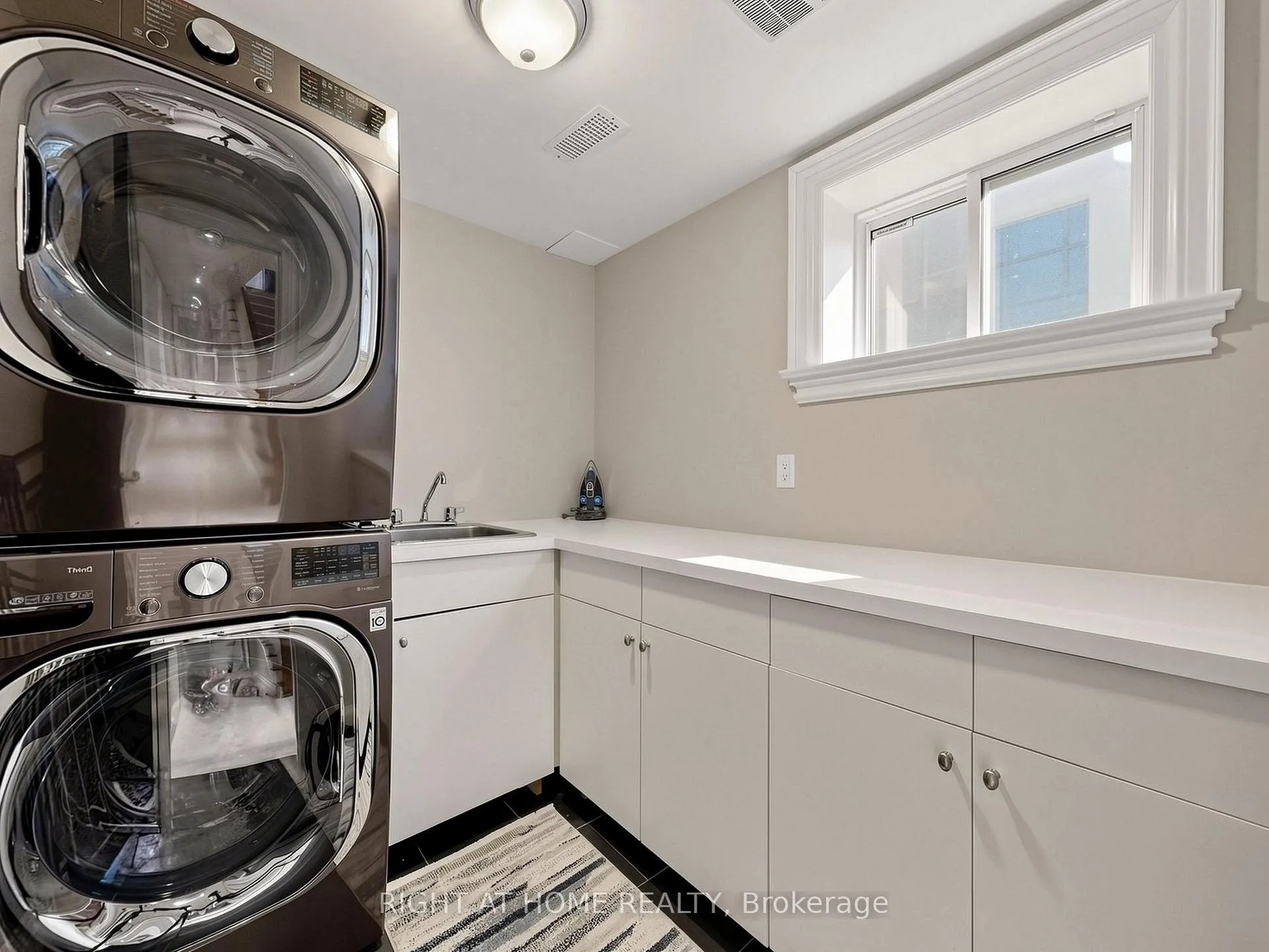 Photo 32 of 155 Rumsey Road, Toronto, Leaside — HOMEH