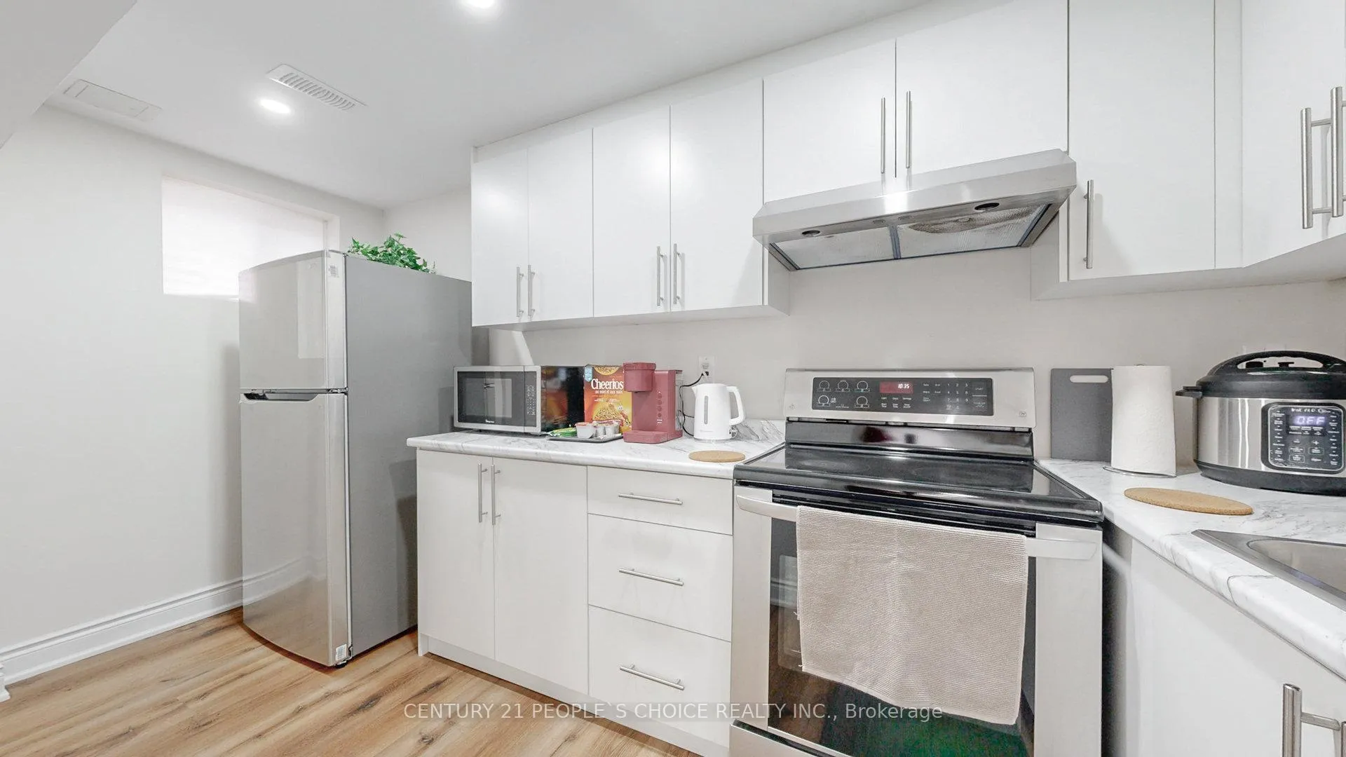Photo 7 of Unit Lower, 113 Frenchpark Circle, Brampton, Credit Valley — HOMEH
