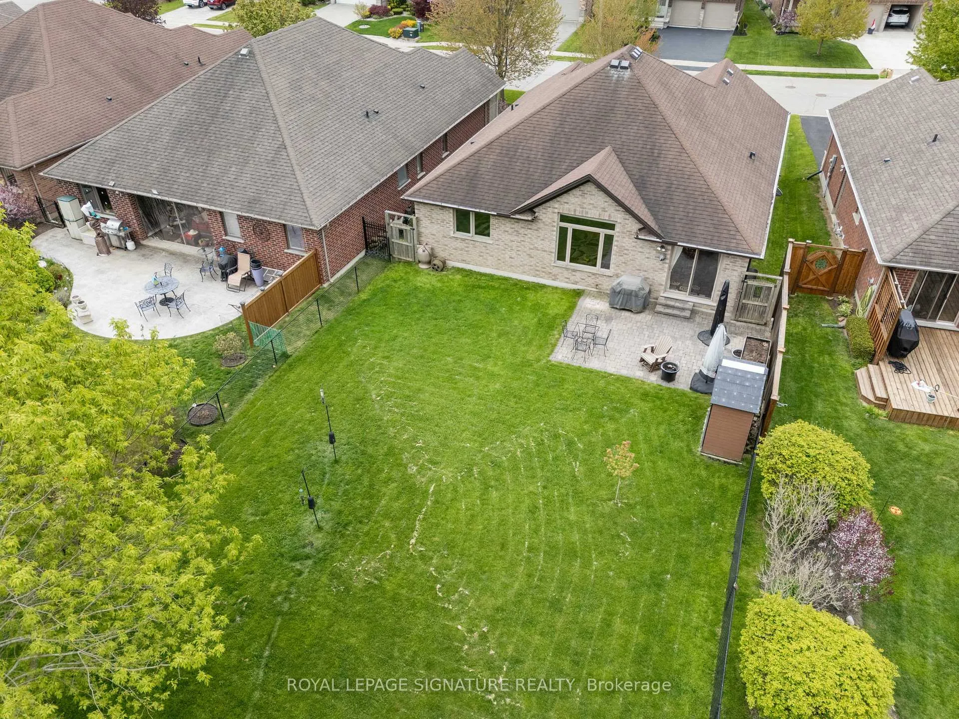Photo 2 of 81 Willowdale Crescent, Norfolk, Port Dover — HOMEH