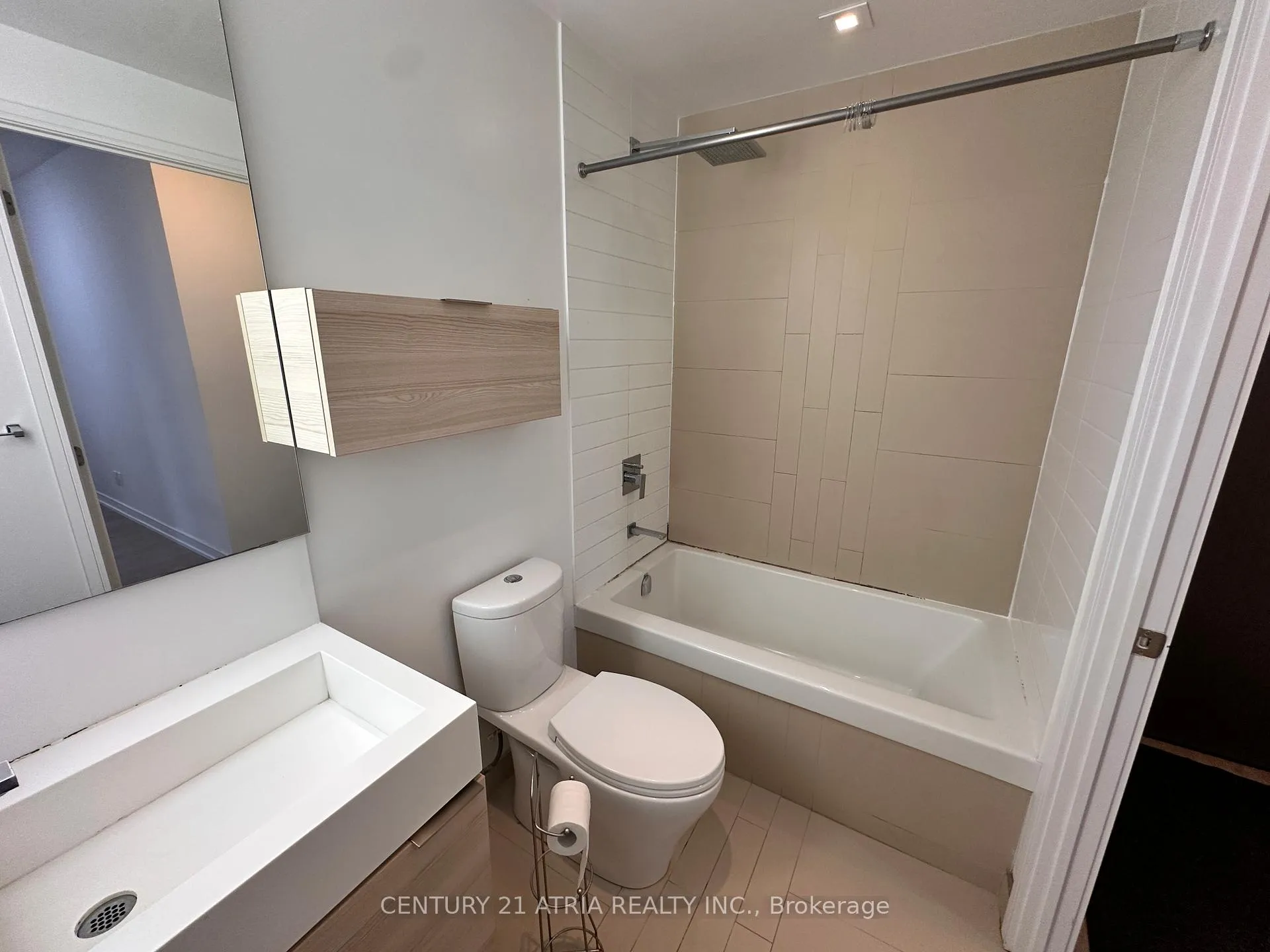 Photo 8 of Unit 1801, 88 Scott Street, Toronto, Church-Yonge Corridor — HOMEH