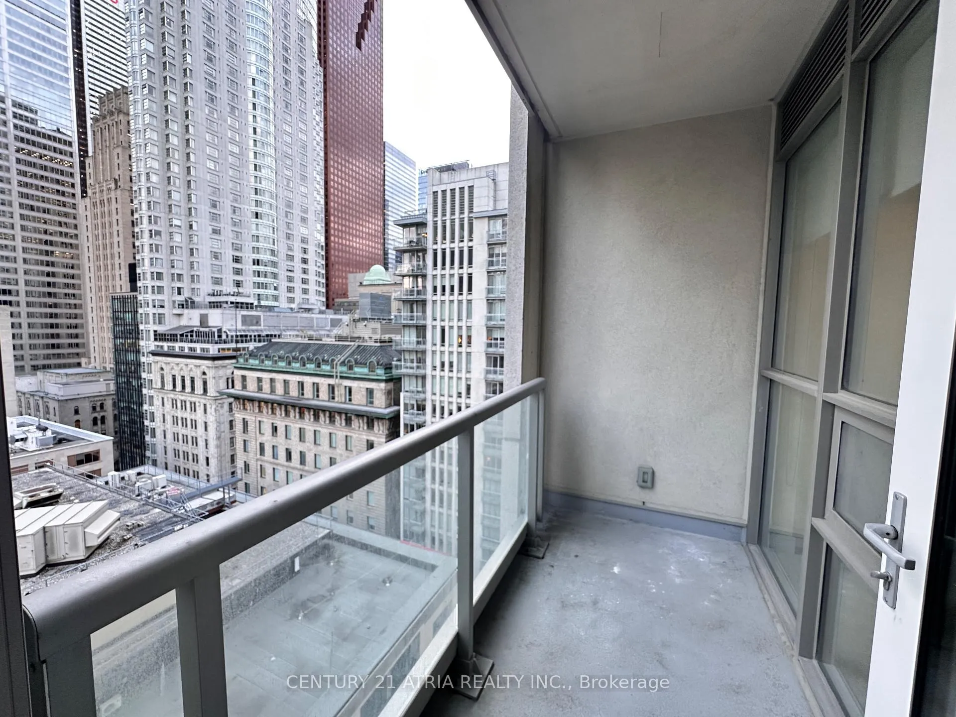 Photo 11 of Unit 1801, 88 Scott Street, Toronto, Church-Yonge Corridor — HOMEH