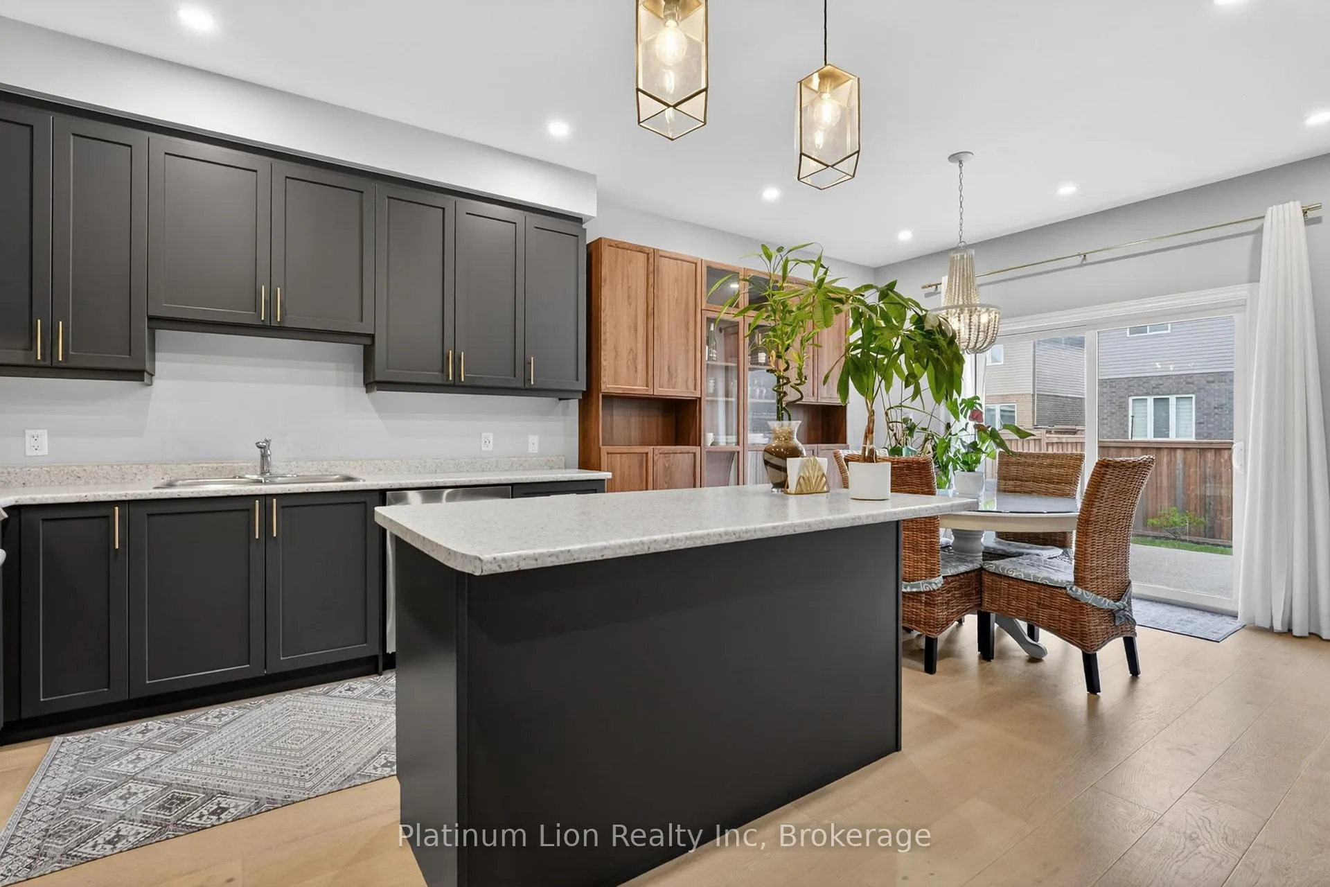 Photo 12 of 62 Bethune Avenue, Hamilton, Rural Glanbrook — HOMEH