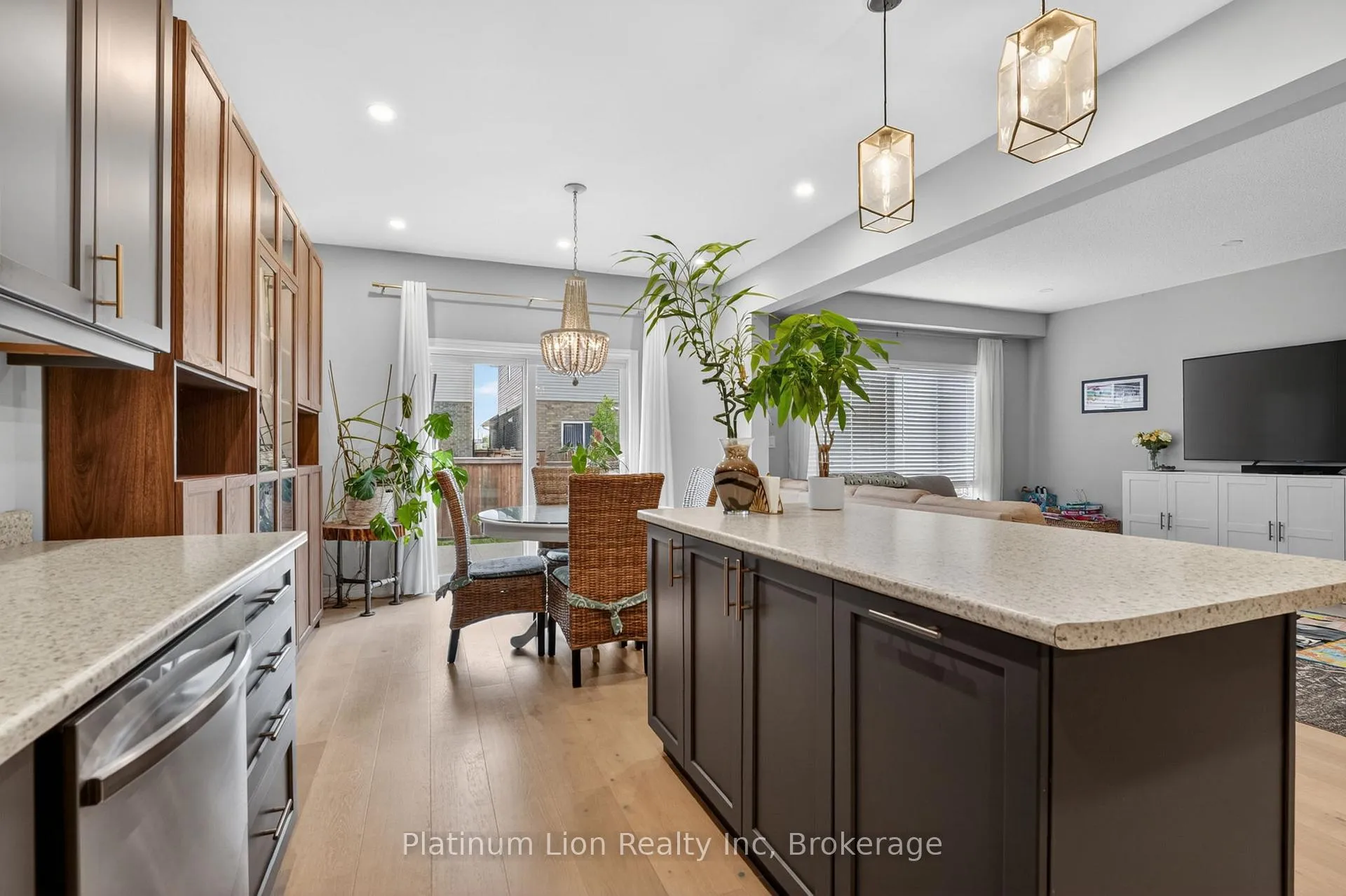 Photo 13 of 62 Bethune Avenue, Hamilton, Rural Glanbrook — HOMEH