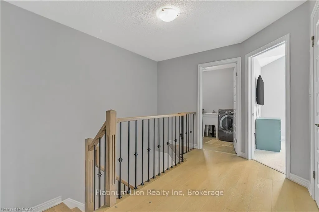 Photo 25 of 62 Bethune Avenue, Hamilton, Rural Glanbrook — HOMEH