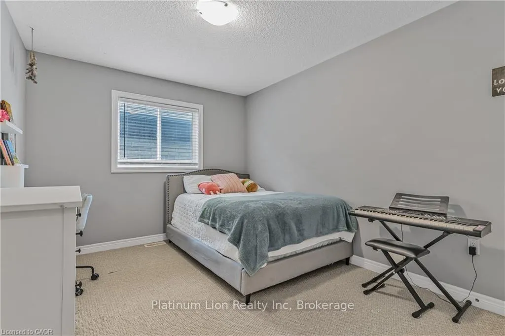 Photo 36 of 62 Bethune Avenue, Hamilton, Rural Glanbrook — HOMEH