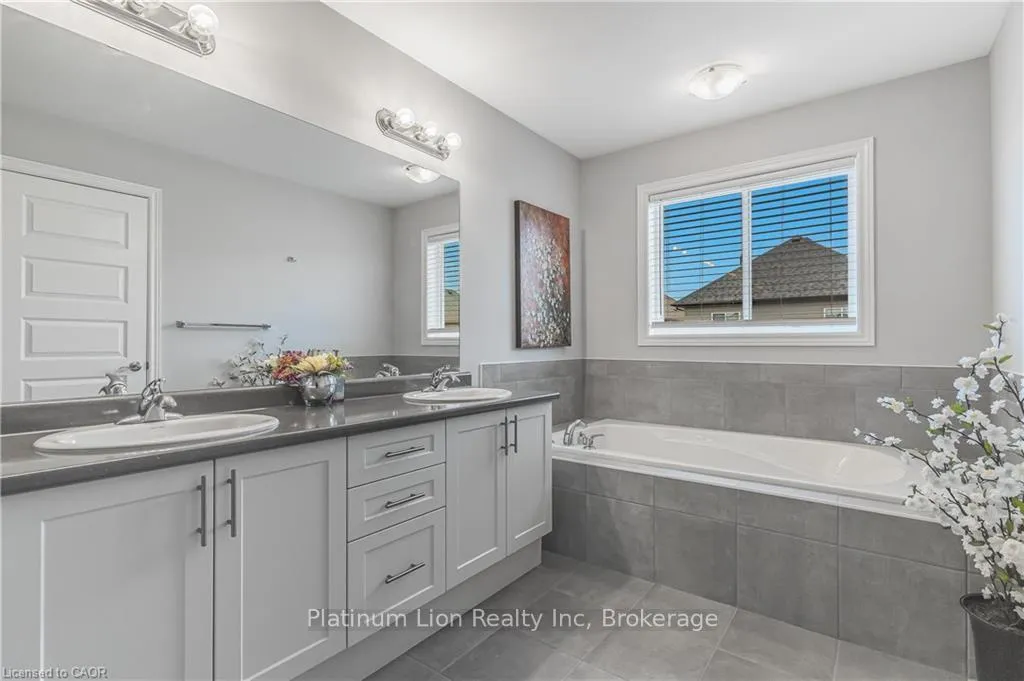 Photo 41 of 62 Bethune Avenue, Hamilton, Rural Glanbrook — HOMEH