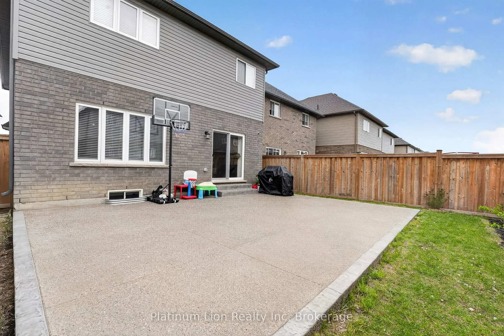 Photo 45 of 62 Bethune Avenue, Hamilton, Rural Glanbrook — HOMEH