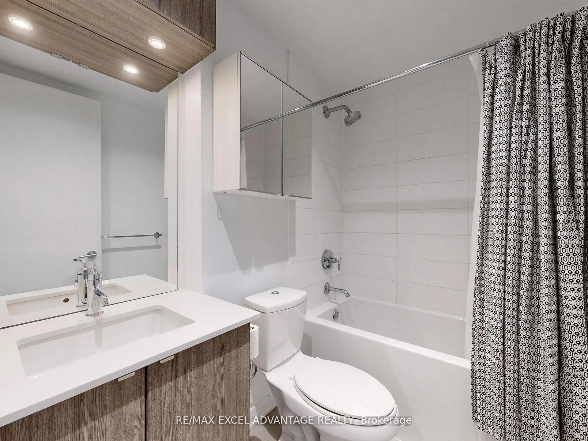 Photo 15 of Unit PH03, 88 Colgate Avenue, Toronto, South Riverdale — HOMEH