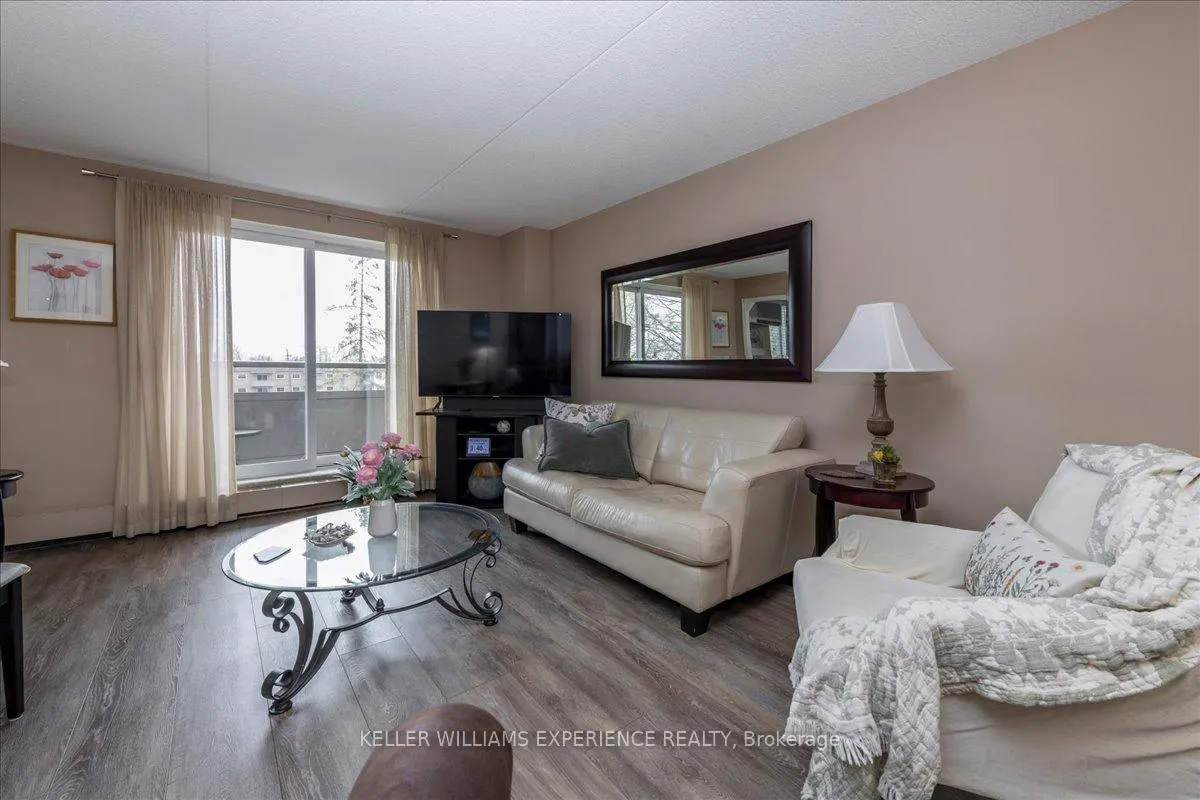 Photo 4 of Unit 508, 414 Blake Street, Barrie, Codrington — HOMEH