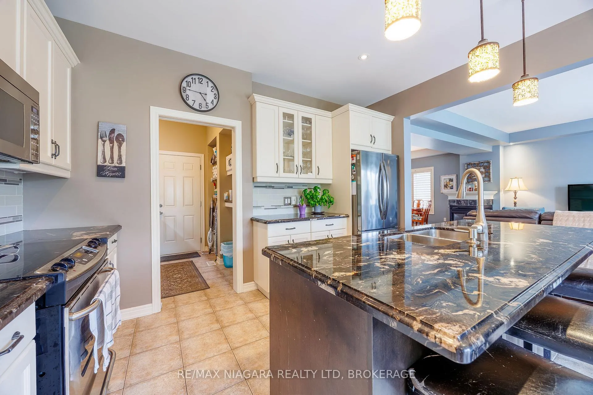 Photo 16 of 5744 Jake Crescent, Niagara Falls, Forestview — HOMEH