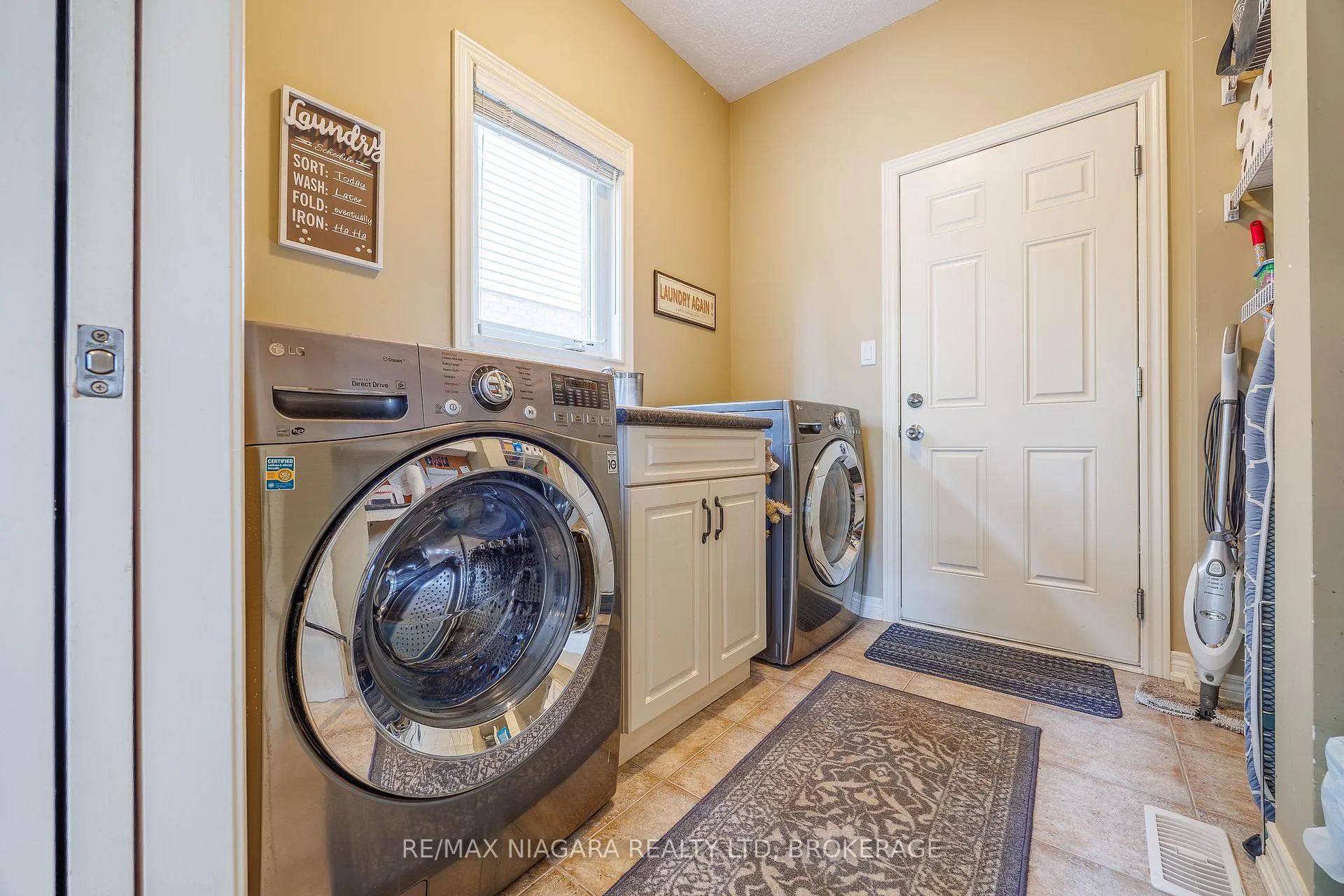 Photo 17 of 5744 Jake Crescent, Niagara Falls, Forestview — HOMEH