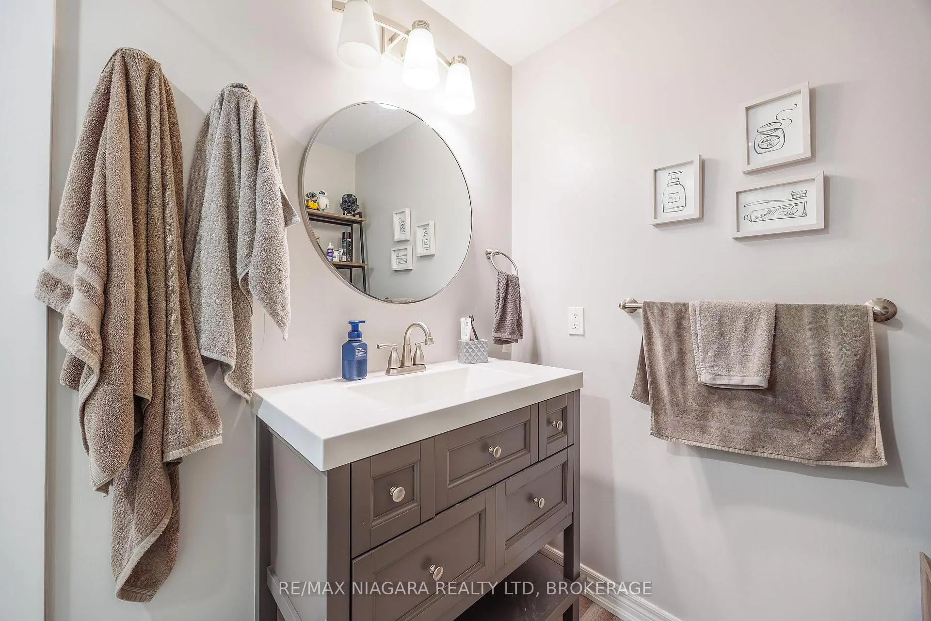 Photo 39 of 5744 Jake Crescent, Niagara Falls, Forestview — HOMEH