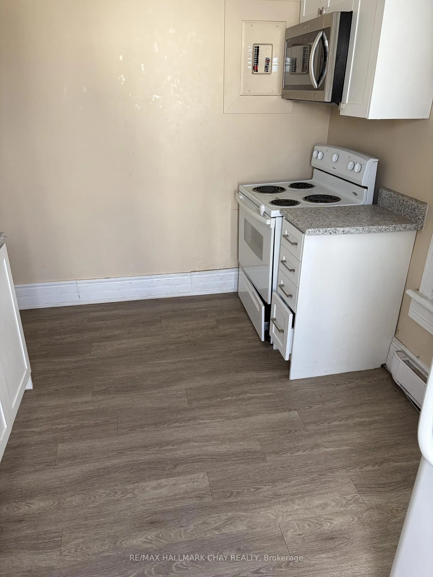 Photo 2 of Unit 5, 6501 93 Highway, Tay, Waverley — HOMEH