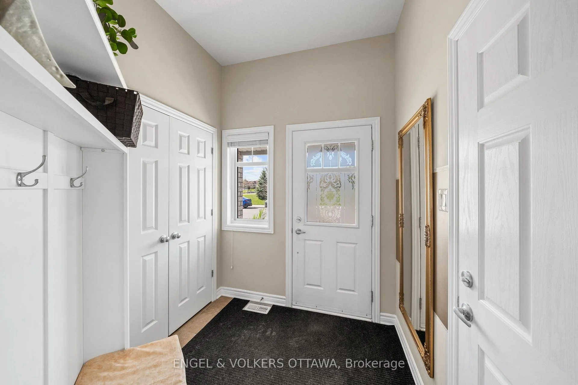 Photo 2 of 107 Mancini Way, Ottawa, Barrhaven - Strandherd — HOMEH