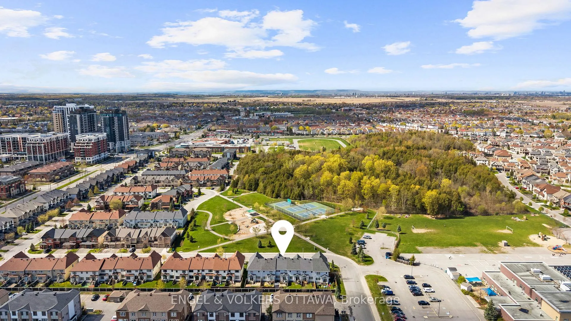 Photo 24 of 107 Mancini Way, Ottawa, Barrhaven - Strandherd — HOMEH