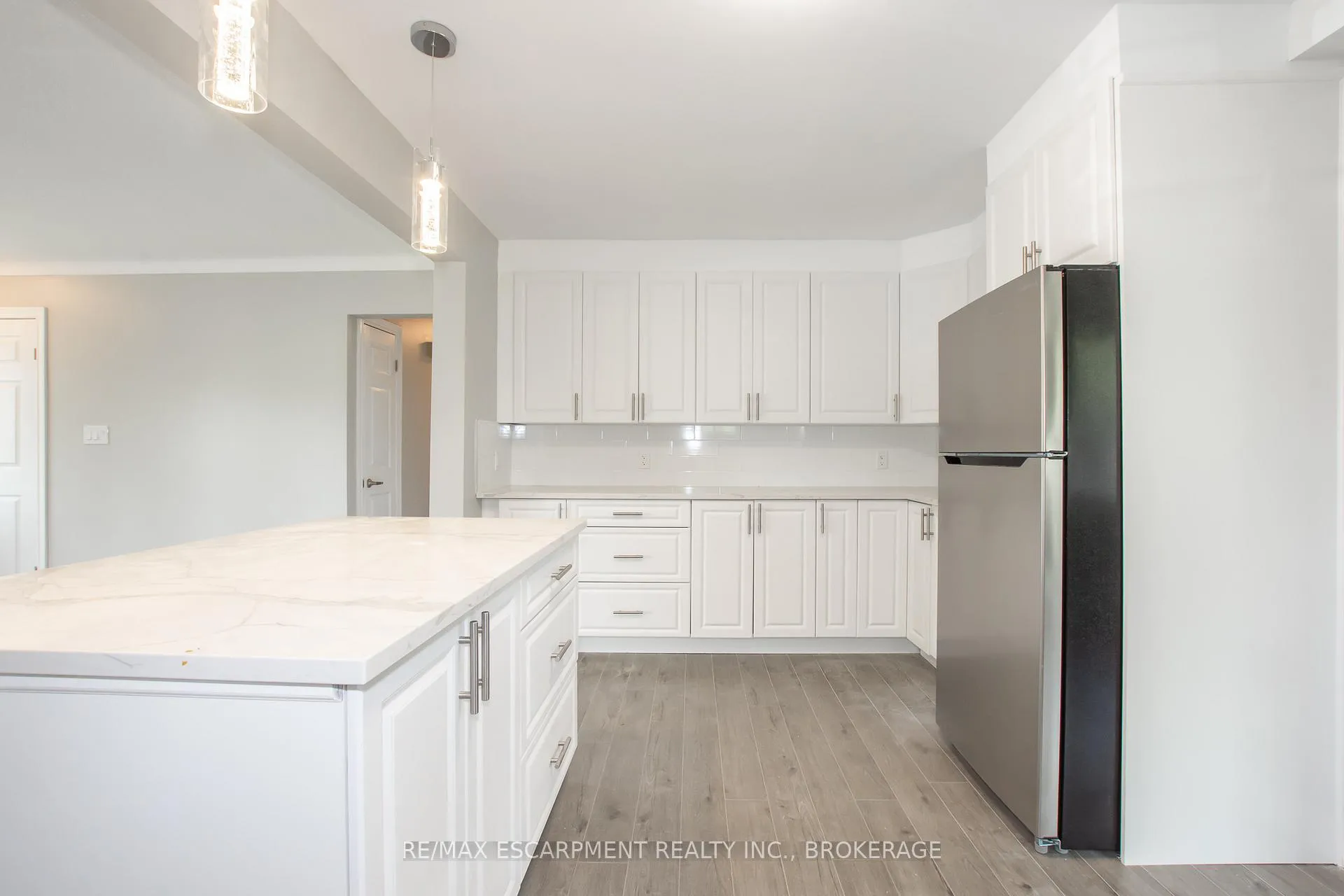 Photo 14 of Unit Main, 2 Wolfdale Place, St. Catharines, Lakeport — HOMEH