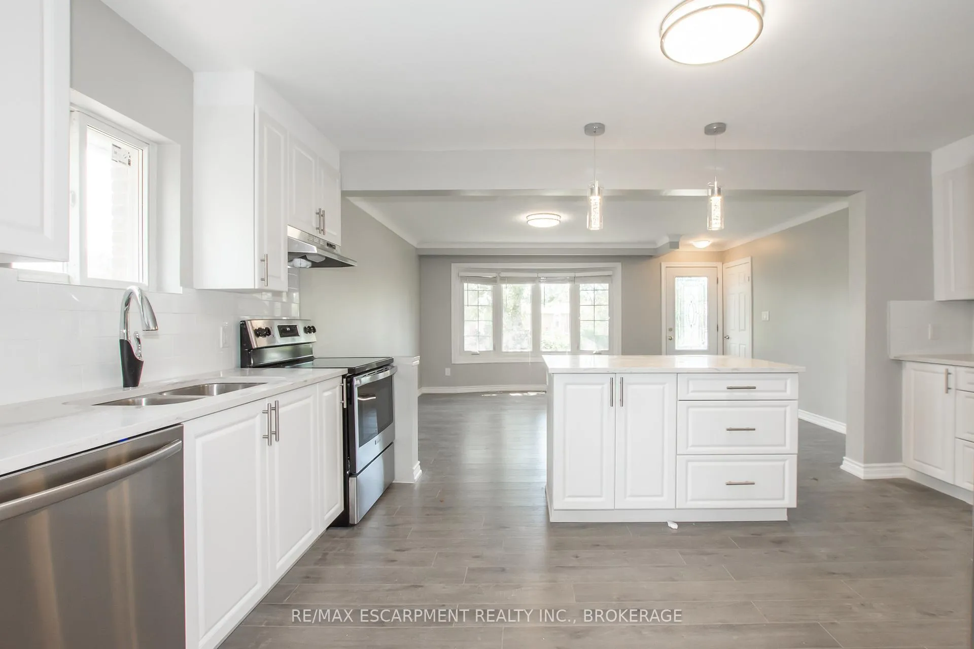 Photo 16 of Unit Main, 2 Wolfdale Place, St. Catharines, Lakeport — HOMEH