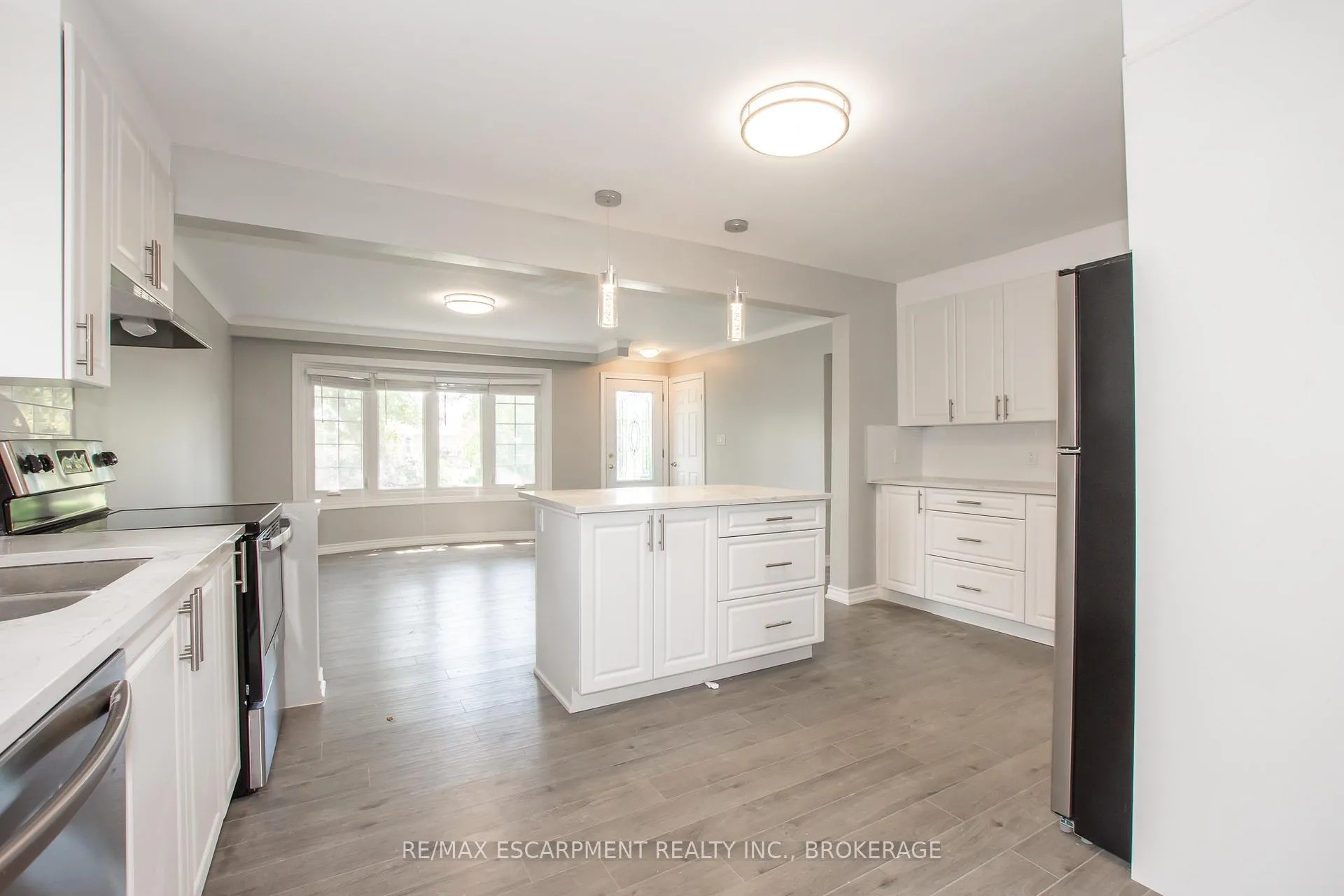 Photo 18 of Unit Main, 2 Wolfdale Place, St. Catharines, Lakeport — HOMEH