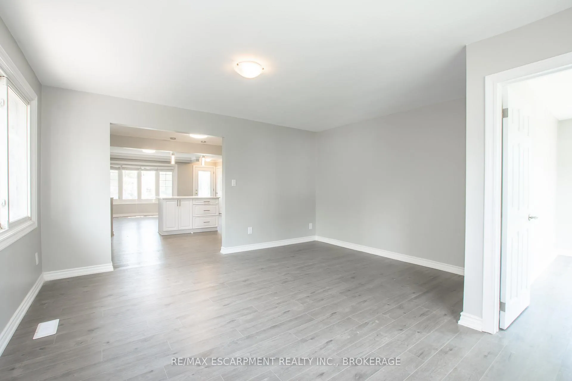Photo 21 of Unit Main, 2 Wolfdale Place, St. Catharines, Lakeport — HOMEH