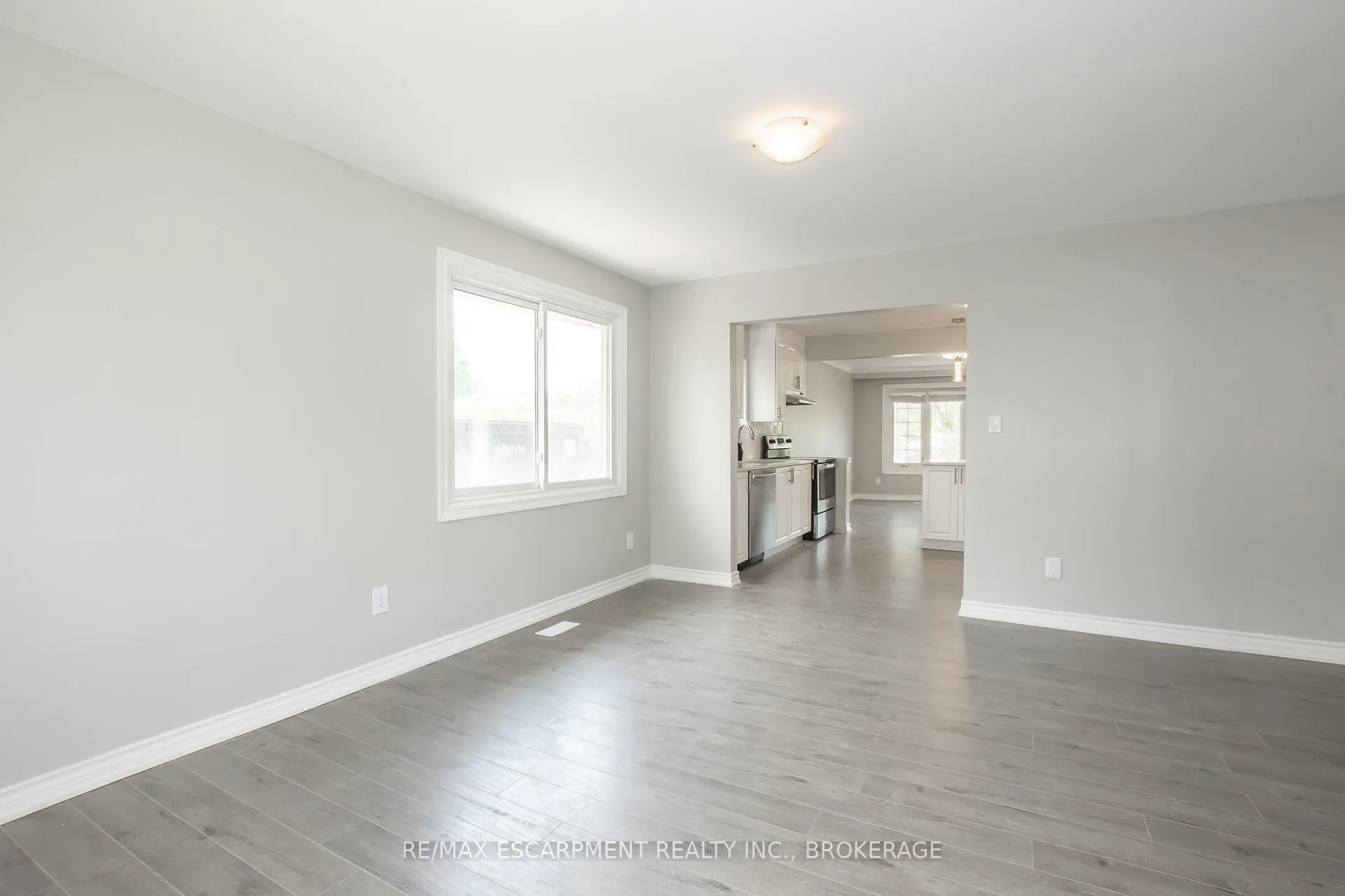 Photo 23 of Unit Main, 2 Wolfdale Place, St. Catharines, Lakeport — HOMEH
