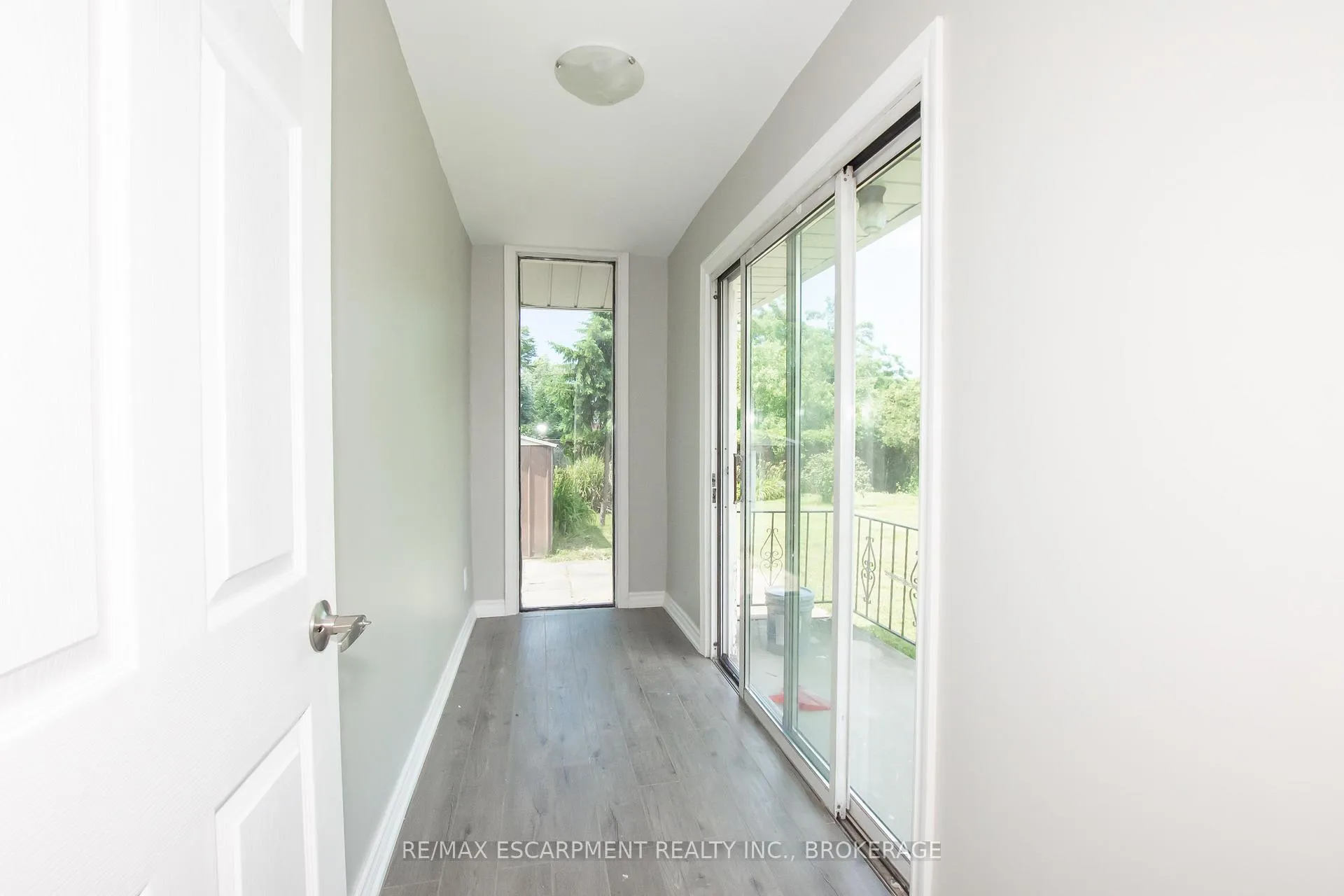 Photo 24 of Unit Main, 2 Wolfdale Place, St. Catharines, Lakeport — HOMEH