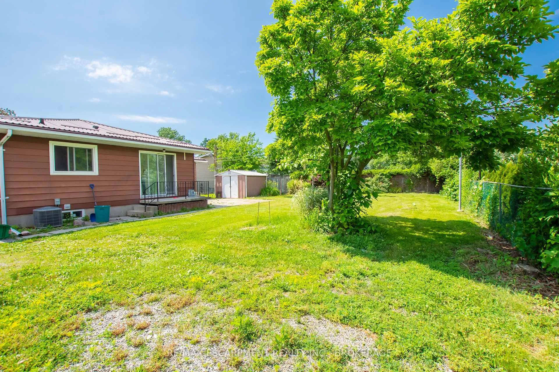 Photo 33 of Unit Main, 2 Wolfdale Place, St. Catharines, Lakeport — HOMEH