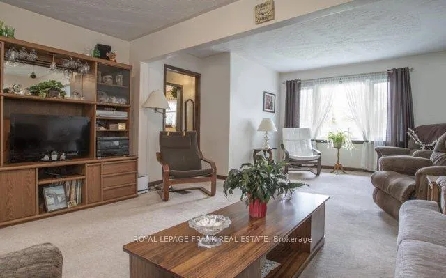 Photo 4 of 43 Toronto Street, Clarington, Newcastle — HOMEH