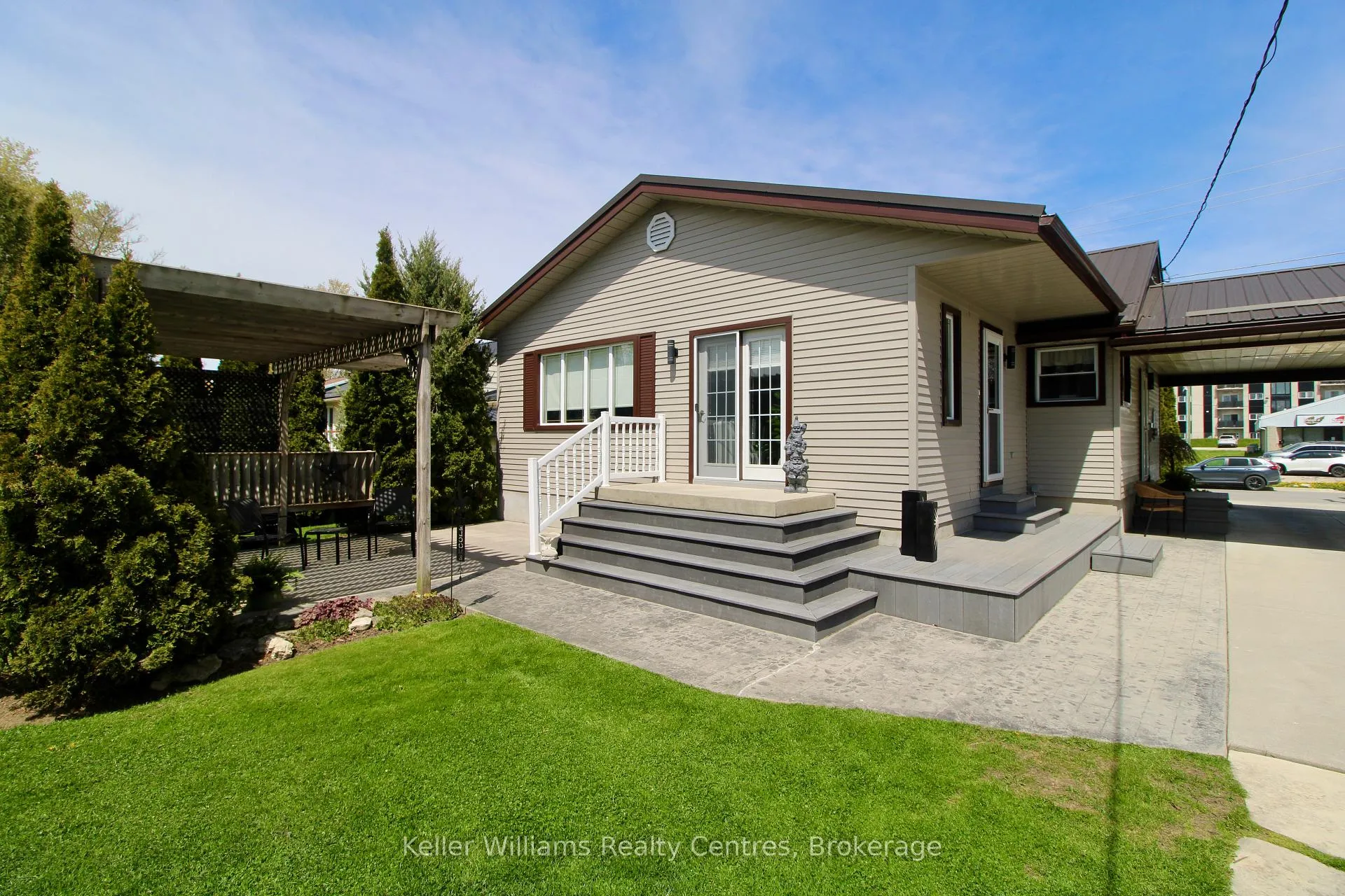 Photo 4 of 587 11th Street, Hanover — HOMEH